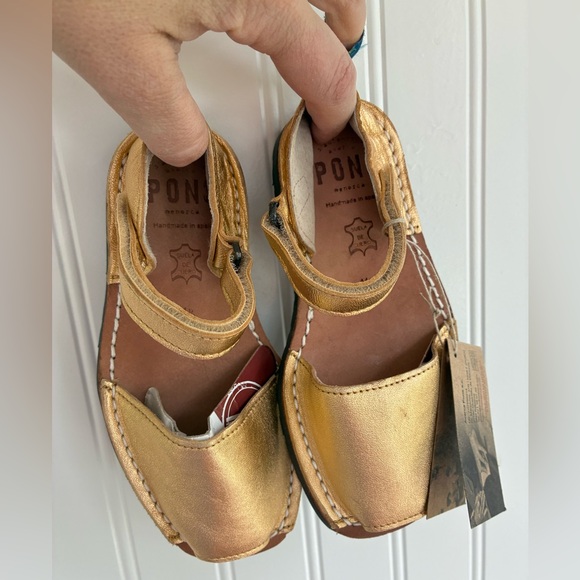 Pons Other - NWT Pons Frailera Gold Leather Sandals Size 11.5
